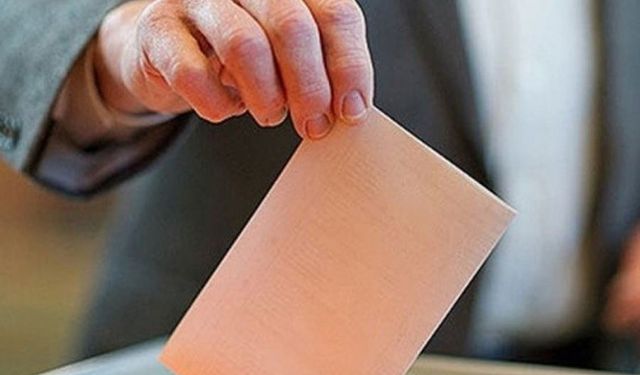 Moldova halkı, genel seçimler için sandık başında