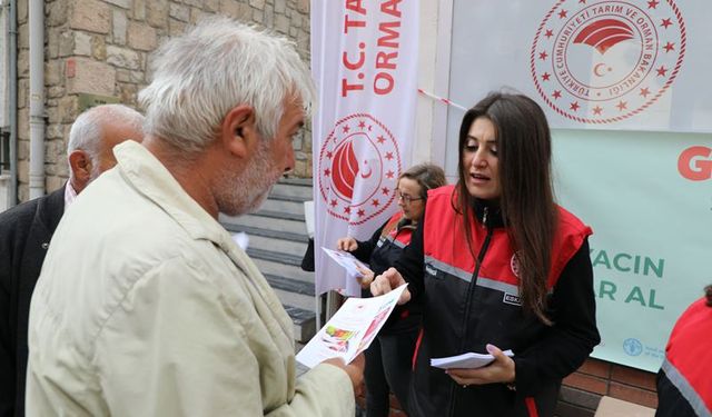 Broşür dağıttılar vatandaşı bilgilendirdiler