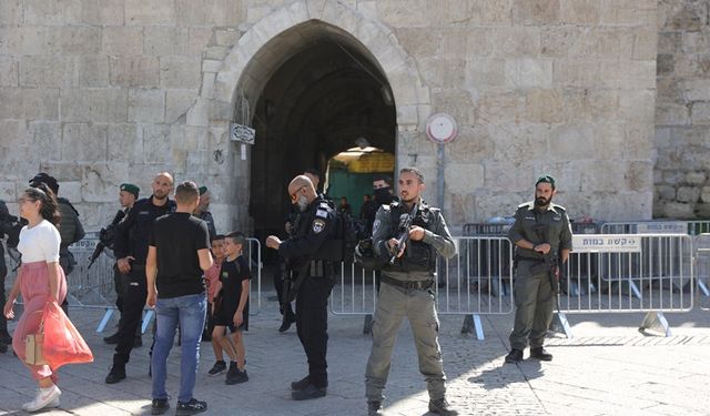 İsrail polisinden gaz bombası ve plastik mermi müdahelesi