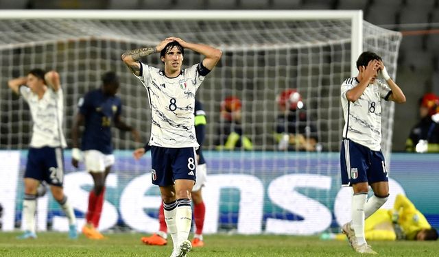 Sandro Tonali'ye futboldan men cezası!