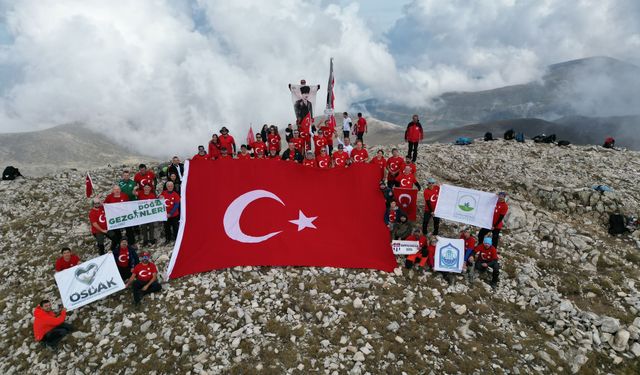 100. yılda Uludağ'ın zirvesine tırmandılar