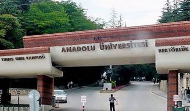 Anadolu Üniversitesi'nde korkunç olay!