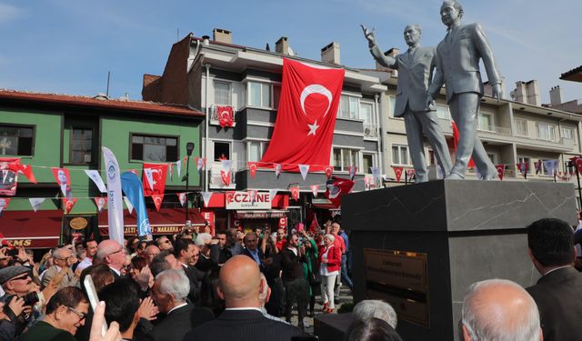 Odunpazarı'na Atatürk Anıtı