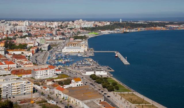 Yapay Zeka bakın İzmir'i hangi Avrupa Şehri'ne benzetti