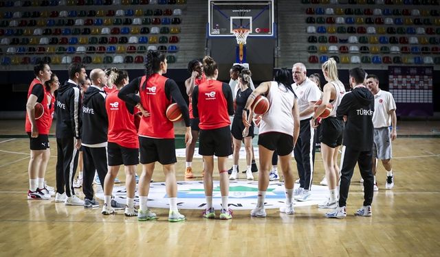 A Milli Kadın Basketbol Takımı Slovakya için hazırlanıyor