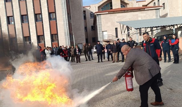 Afyonkarahisar'da AFAD eğitimi: Kamu personelleri!