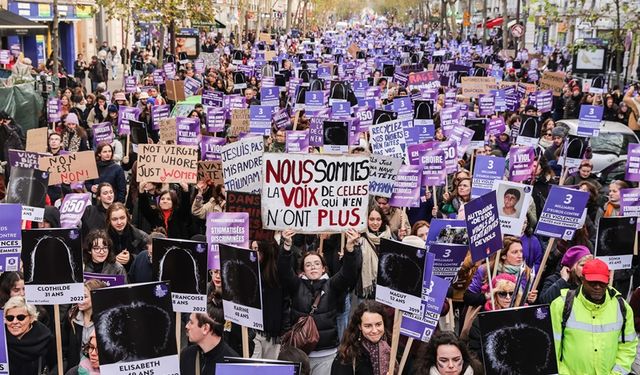 Fransa'da "Kadına Yönelik Şiddete Karşı" yürüyüşü!