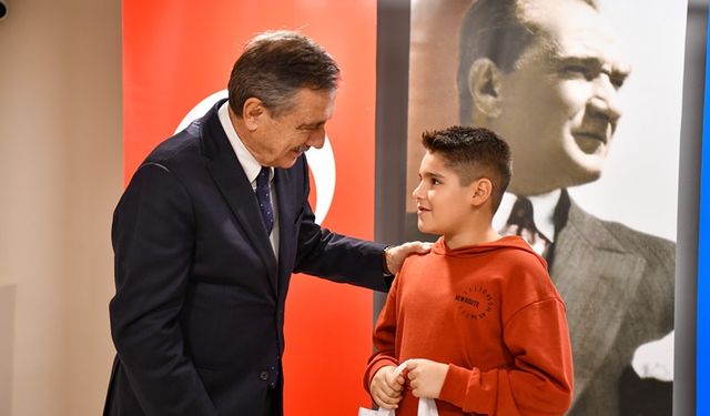 Eskişehir'de ödüller Başkan Ataç'tan!