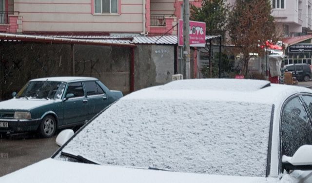 Afyonkarahisar'da kar yağışı etkisi!