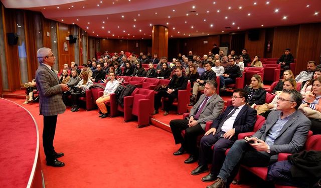 Büyükşehir Belediyesi personele eğitim verdi