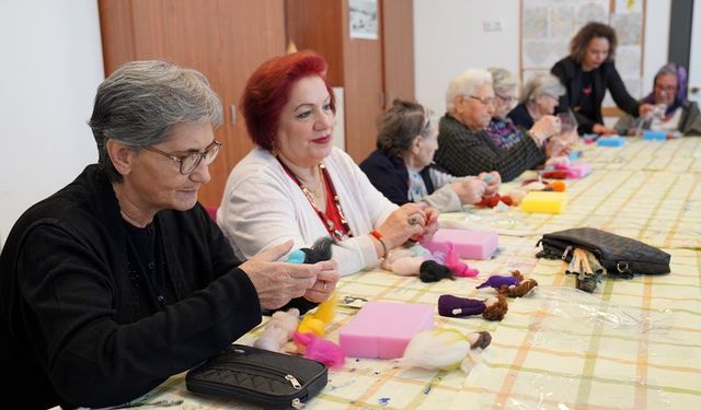 Eskişehir'de kadınlar için keçe atölyesi