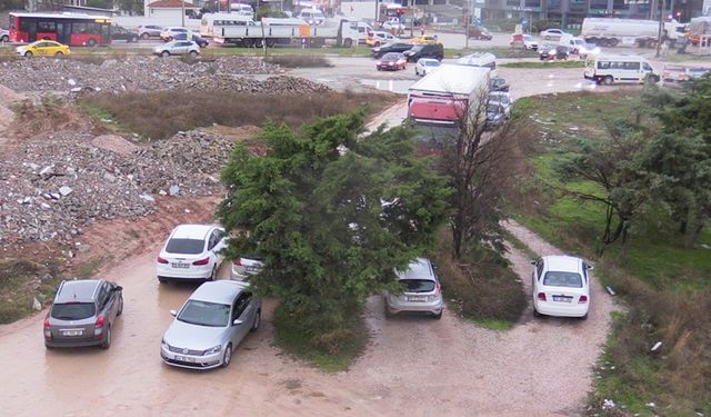 Balıkesir'de o soruna  bakın nasıl tepki gösterildi?