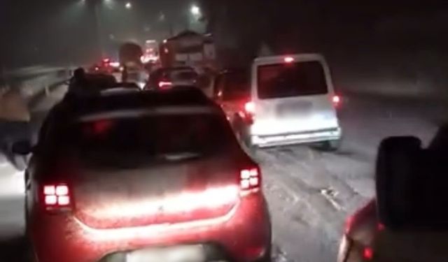 Kastamonu-Çankırı yolunda  kar engeli: Yollar kapandı!