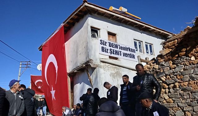 Afyonkarahisar'da pankartlı mesaj!