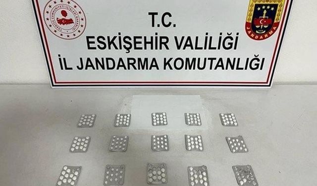 184 adet sentetik ecza hap ele geçirildi