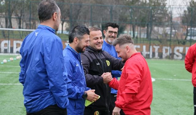 Eskişehirspor'da imzayı attı göreve başladı!