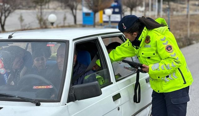 Afyonkarahisar'da GBT sorgulaması: 625 kişi!