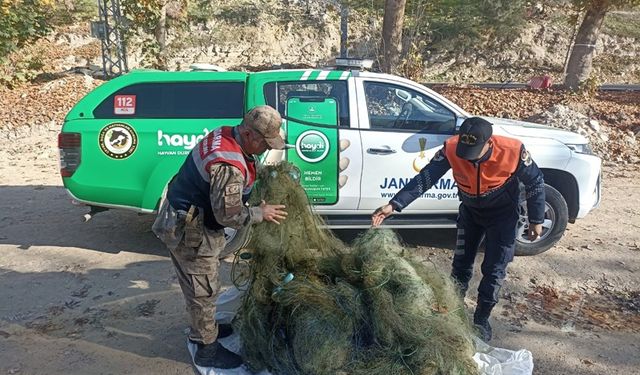 Kullanımı yasak ağ ile avcılık yapan şahsa para cezası