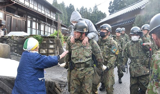 Japonya’daki 7.6’lık depremde ölü sayısı 161’e yükseldi!