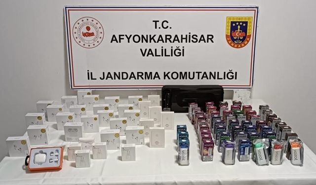 Afyonkarahisar'da onlarca kaçak ürün ele geçirildi