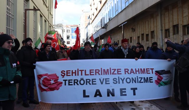 Eskişehir'de şehitlerimiz ve Gazze için yürüyüş