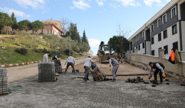 Balıkesir'de bozulan yollar yenileniyor!