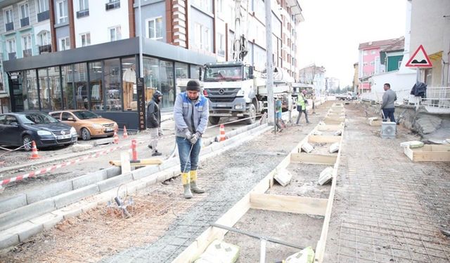 Kütahya'nın o caddesinde çalışmalar sürüyor!