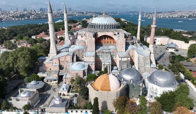 Ayasofya- Kebir Camii'nde yeni uygulama: Girişler ayrıldı!