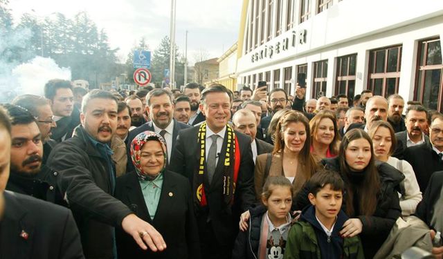 Nebi Hatipoğlu: Ağır bir yükün altına girdim