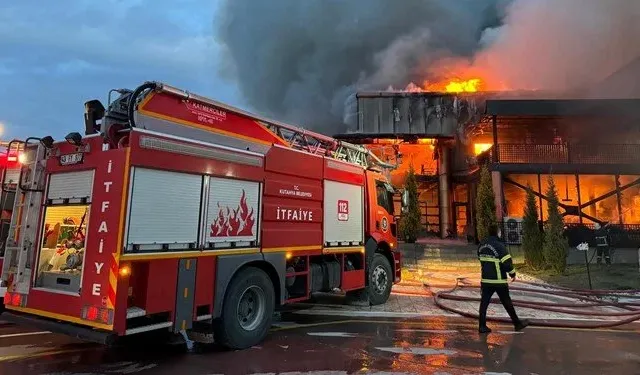 Kütahya'da porselen fabrikasında yangın