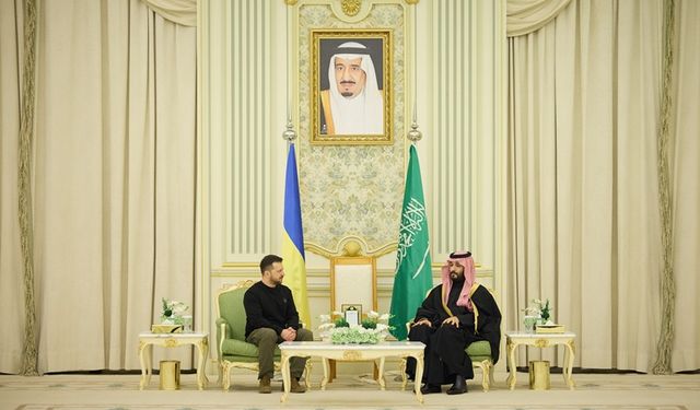 Zelenskiy, Suudi Arabistan Veliaht Prensi Salman ile bir araya geldi!