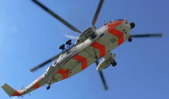 Katar'da bir helikopter denize düştü!