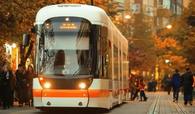 Eskişehir’de gece tramvay seferlerine iki gecelik ara