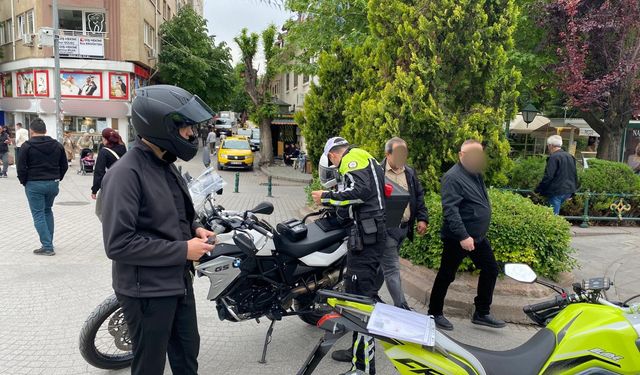 Eskişehir'de 69 motosiklet sürücüsüne ceza
