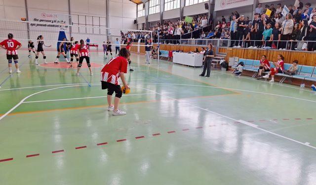 Sivrihisar'da voleybol turnuvası