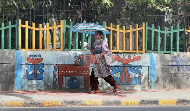 Yeni Delhi’de son 2 günde aşırı sıcaklardan 52 can kaybı!