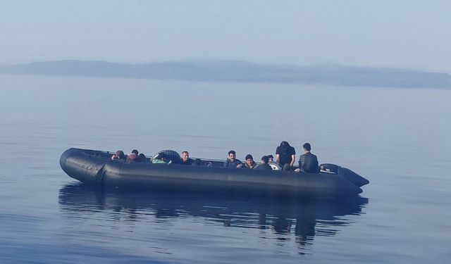 22 düzensiz göçmen kurtarıldı