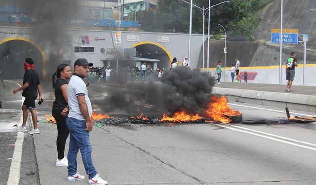 Venezuela seçimlerin ardından savaş alanına döndü