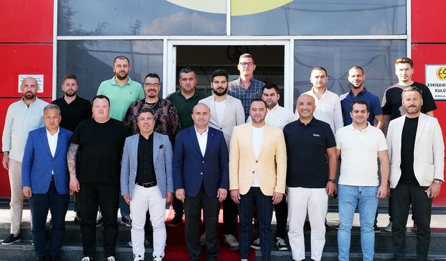 AK Parti'den Eskişehirspor'a ziyaret!