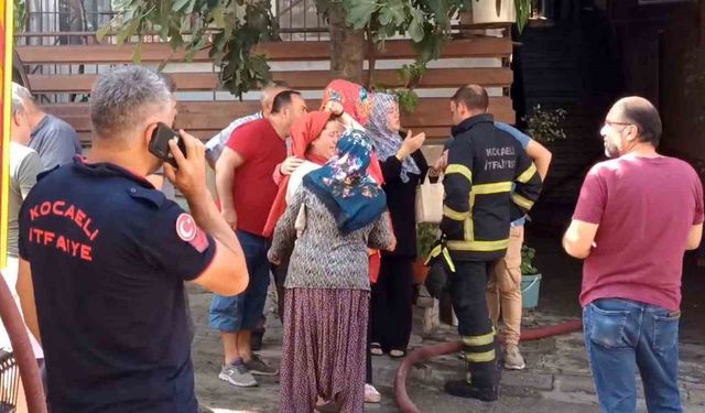 Ağlatan yangın: 1’i bebek 4 kişi dumandan etkilendi