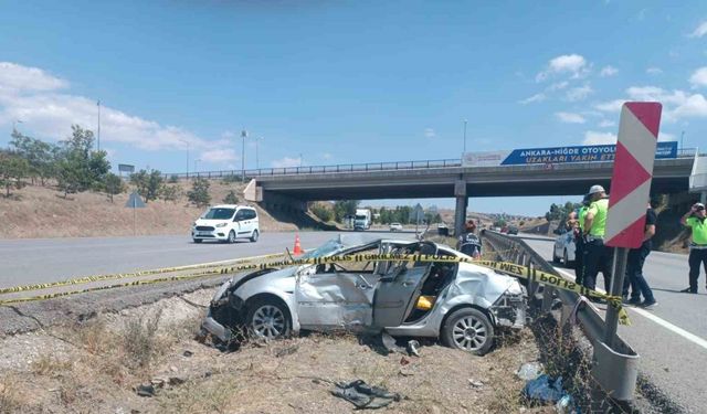 Otomobil takla attı, aynı aileden 1 kişi öldü, 3 kişi yaralandı