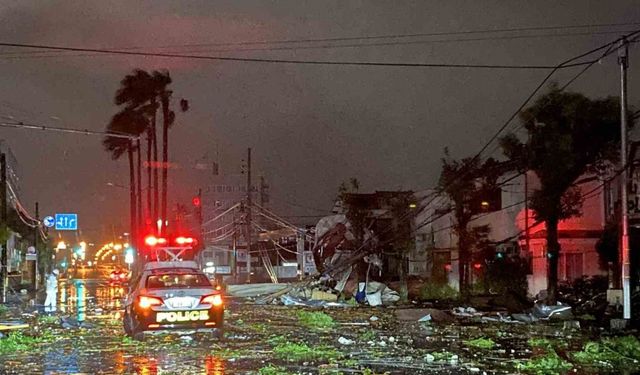 Shanshan Tayfunu Japonya’ya ulaştı: 54 yaralı, 1 kayıp