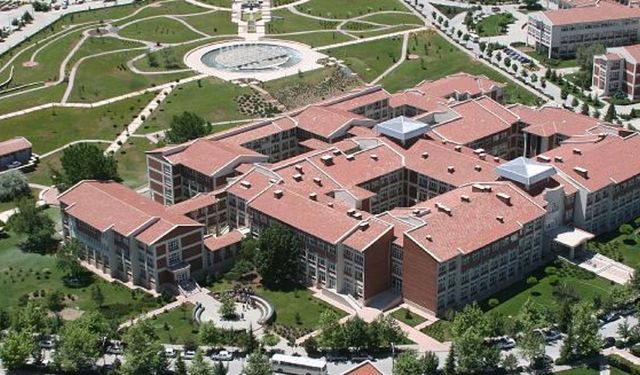 Anadolu Üniversitesi rekor kırdı!