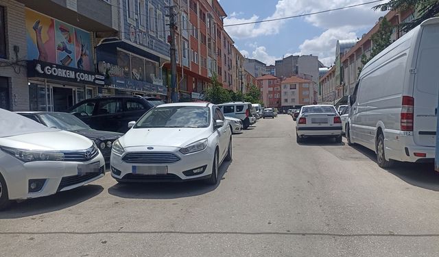 Eskişehir'deki o noktada araç parkı krizi