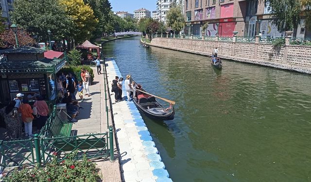 Gondol turları çok sevildi!