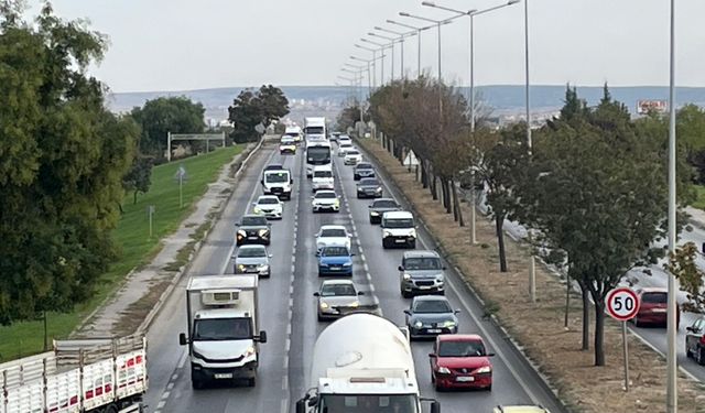 Eskişehir'deki bu yolda sabah akşam aynı çile!