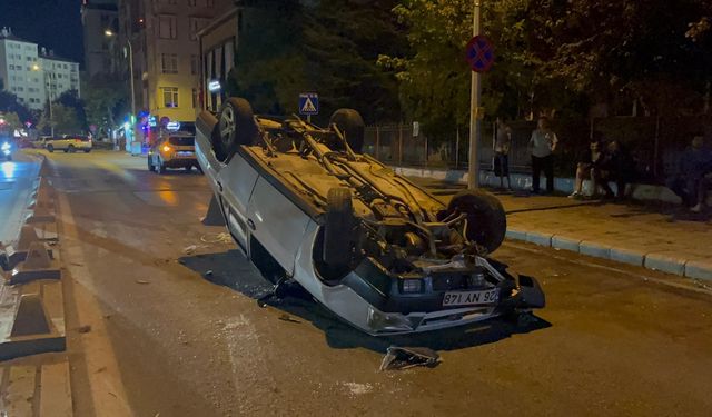 Eskişehir'de otomobil virajı alamadı takla attı!