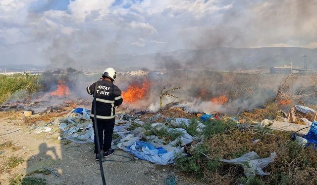 Antakya’da çöplük yangını!