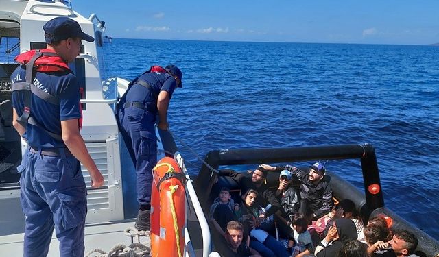 Bodrum'da 114 düzensiz göçmen karaya çıkarıldı: 3 gözaltı