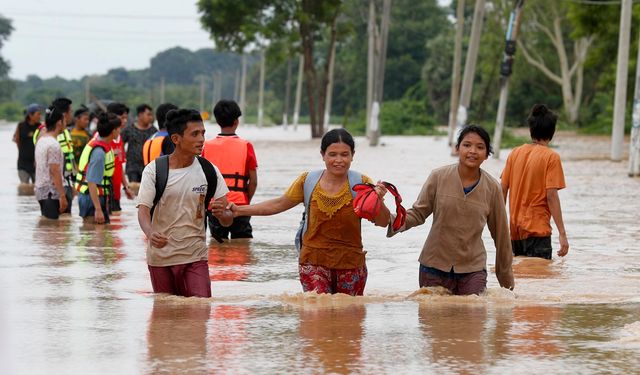 Myanmar’ı vuran Yagi Tayfunu’nda can kaybı 113’e yükseldi!